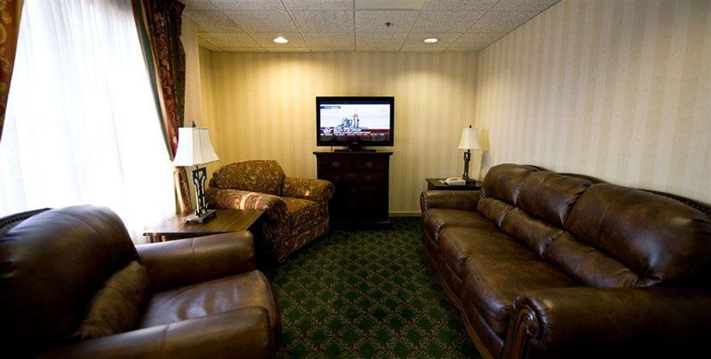 Greystone Inn & Suites Vance Eksteriør billede